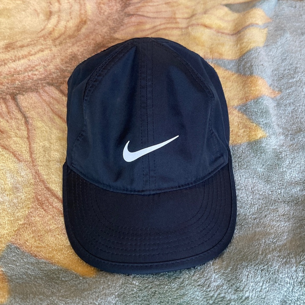 Nike Featherlight Dri-Fit Hat Adjustable Cap